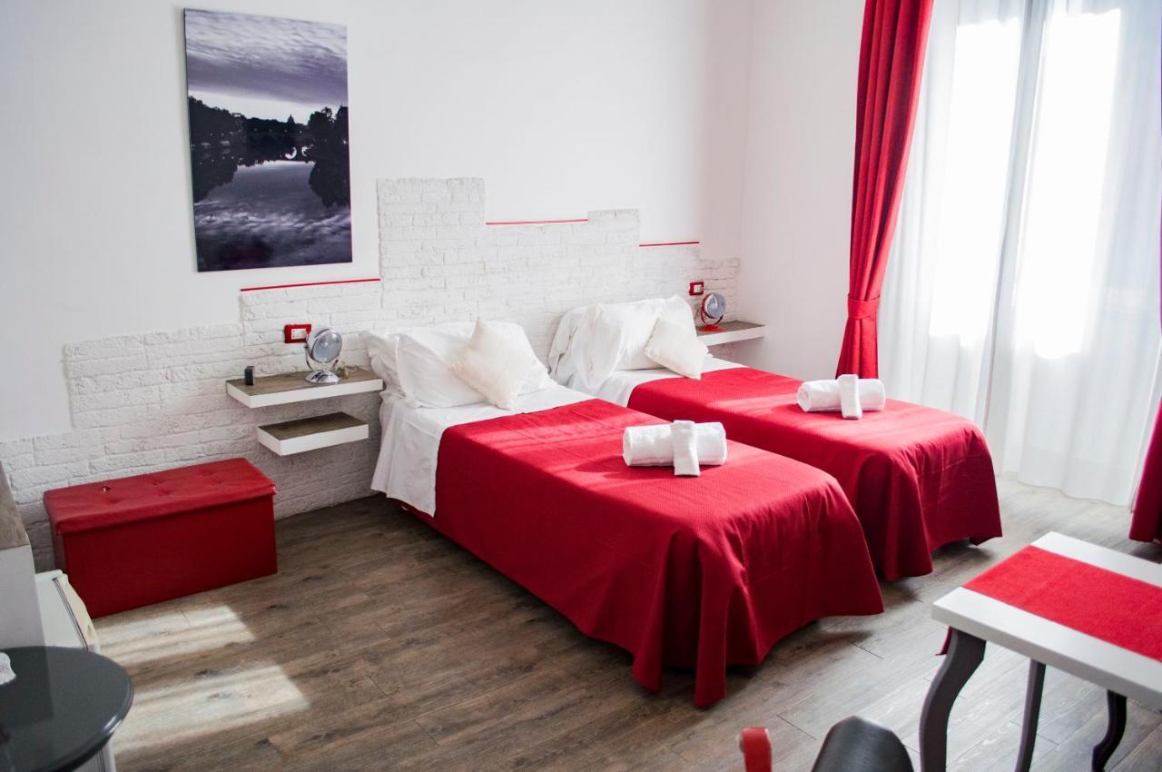 Relais Cola Di Rienzo Bed & Breakfast Rome Bagian luar foto