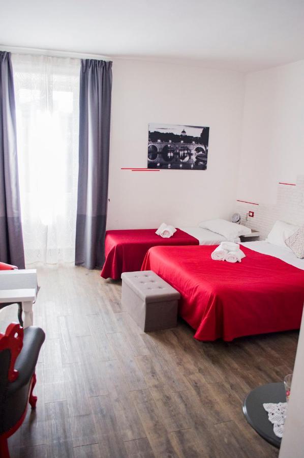 Relais Cola Di Rienzo Bed & Breakfast Rome Bagian luar foto