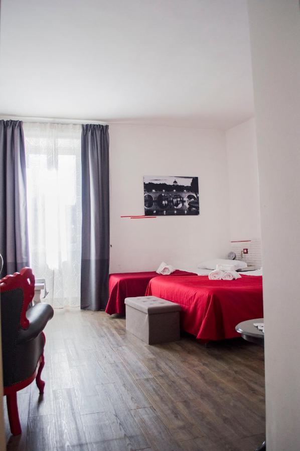 Relais Cola Di Rienzo Bed & Breakfast Rome Bagian luar foto