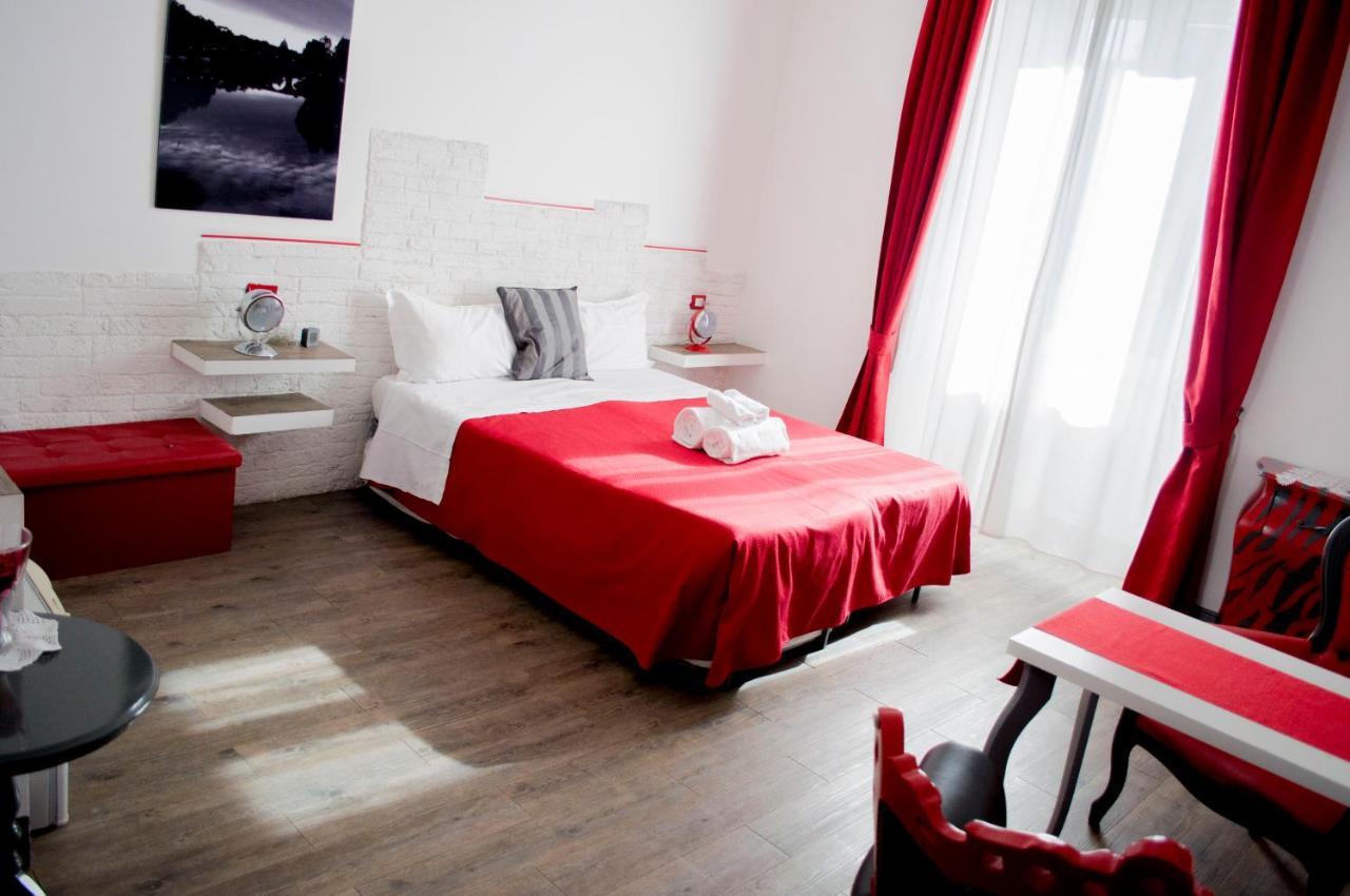 Relais Cola Di Rienzo Bed & Breakfast Rome Bagian luar foto